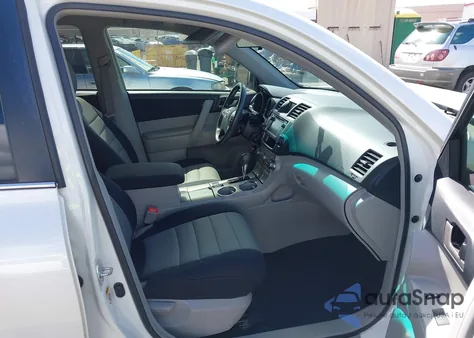 2013 Toyota Highlander Base Plus V6/Base V6/Se V6 from USA, damaged, VIN 5TDZK3EH8DS098151